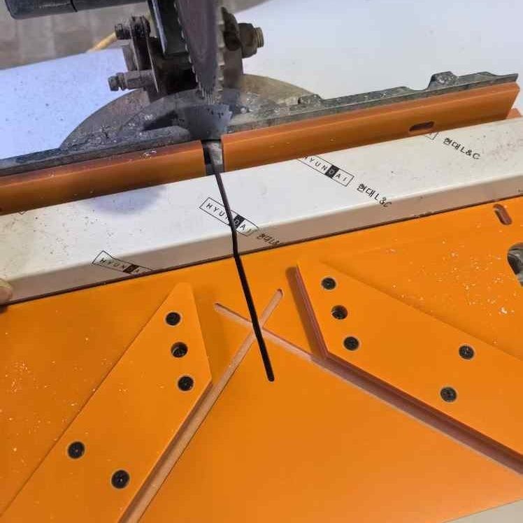 Jig for Miter Saw